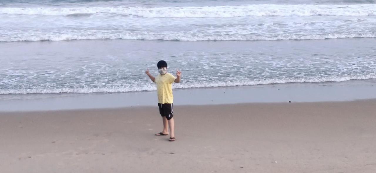 Ln Beach Homestay Puri Esterno foto