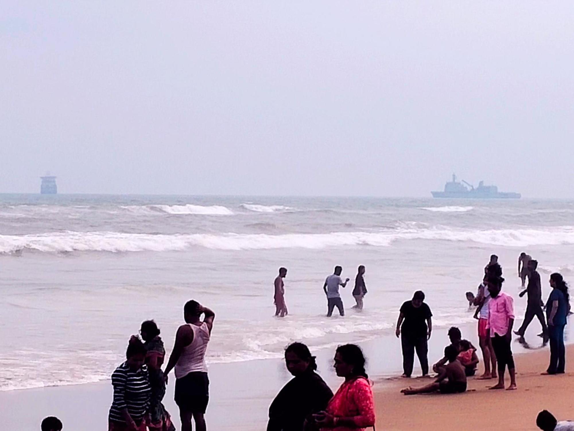 Ln Beach Homestay Puri Esterno foto