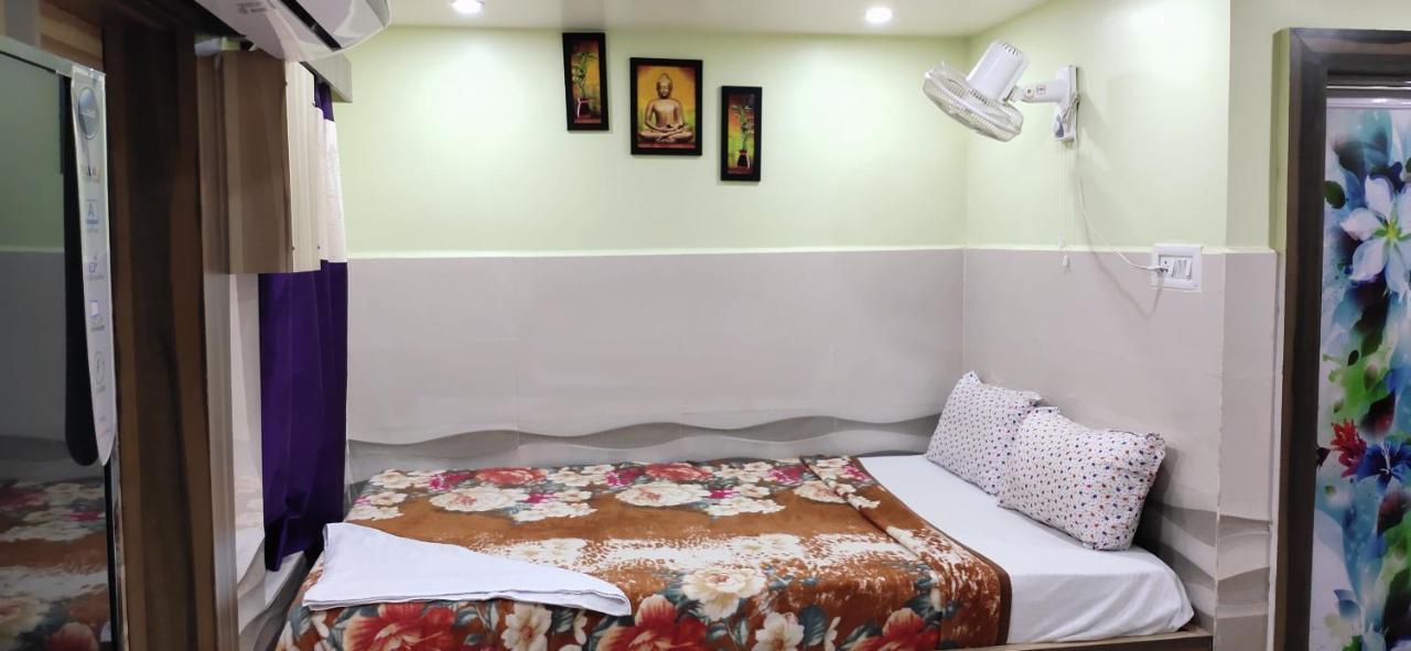 Ln Beach Homestay Puri Esterno foto